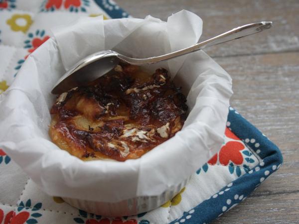 Recept 1  Aardappeltaartjes met camembert & honing